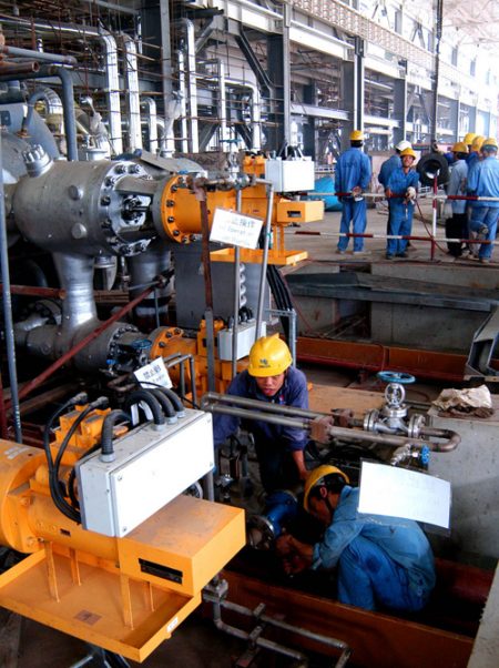 Công nghiệp cơ khí cần lắm những cái bắt tay