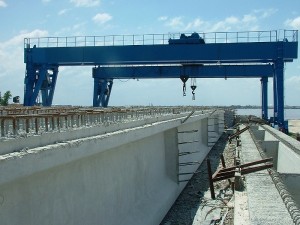 cầu trục, thiết bị nâng chuyển